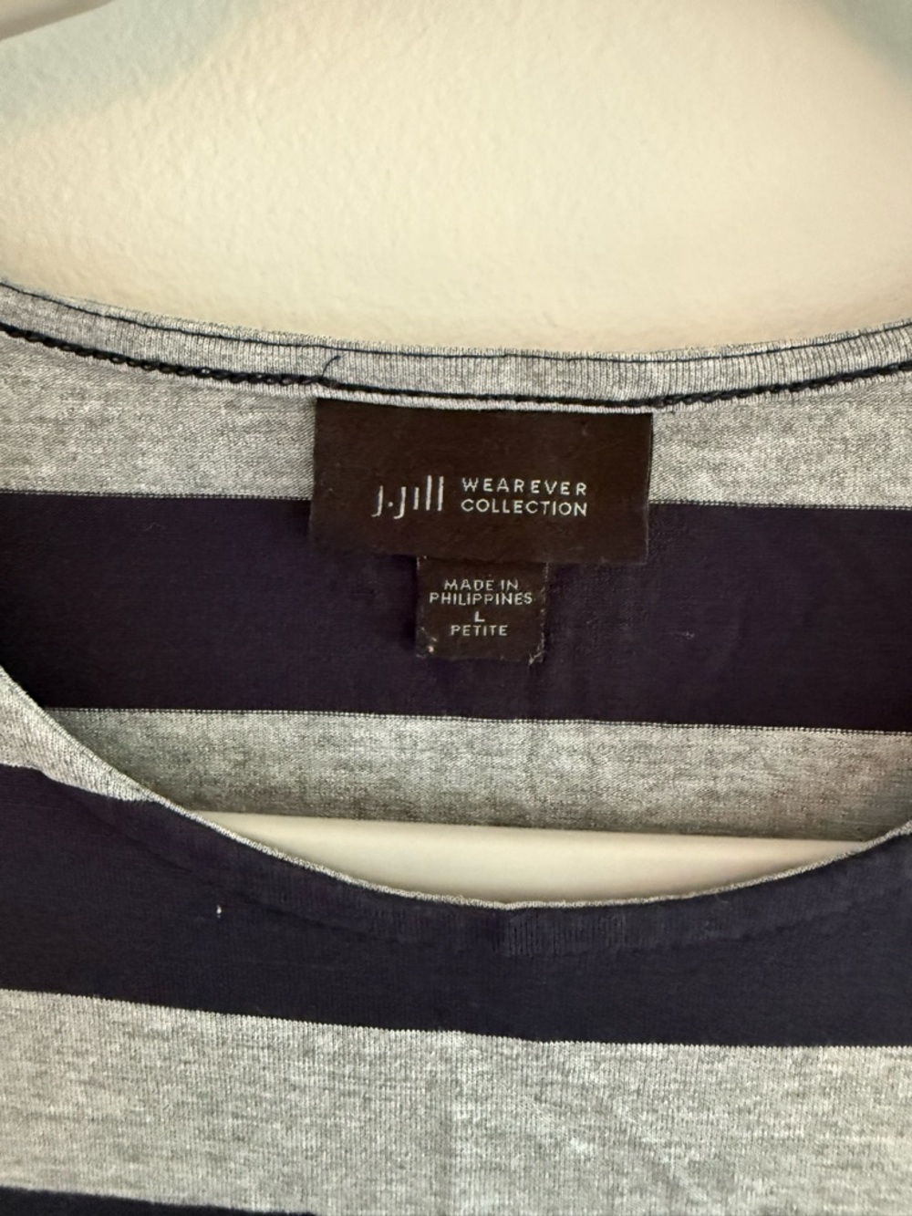 J. Jill Wearever Collection 3/4 Sleeve Top Navy and Gray Stripes Sz Petite Large - Picture 4 of 9